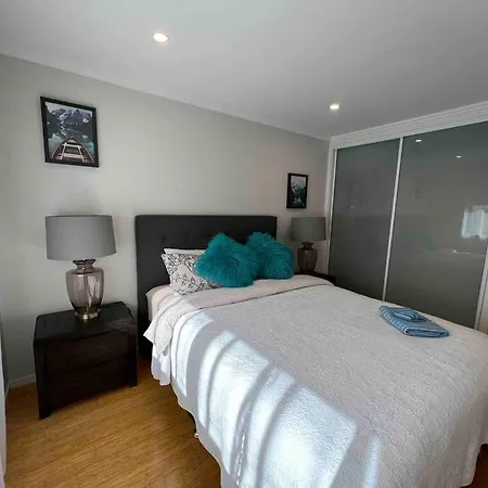“Henderson Dream Guest House”